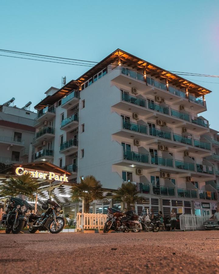 ホテル Center Park Velipojë エクステリア 写真