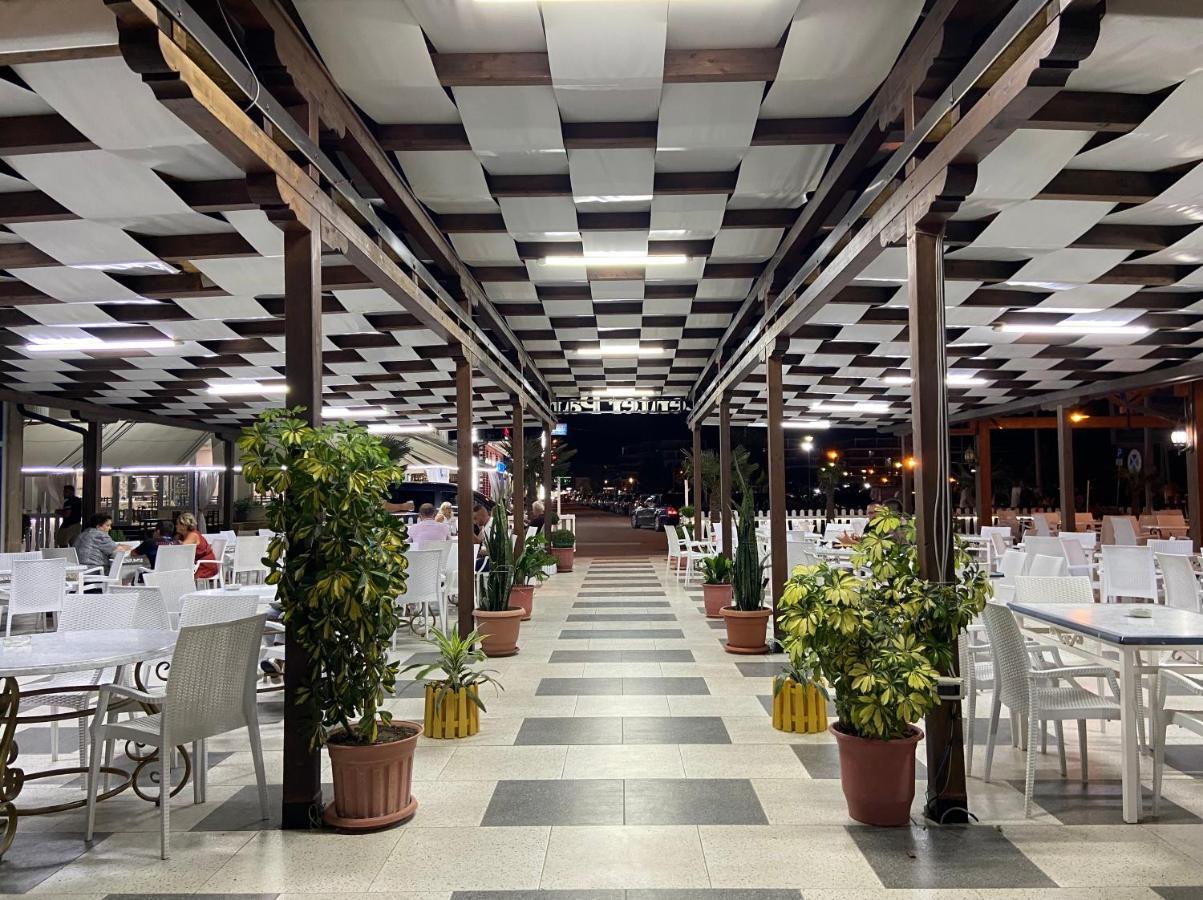 ホテル Center Park Velipojë エクステリア 写真