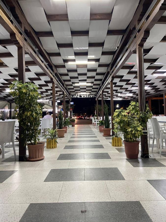 ホテル Center Park Velipojë エクステリア 写真