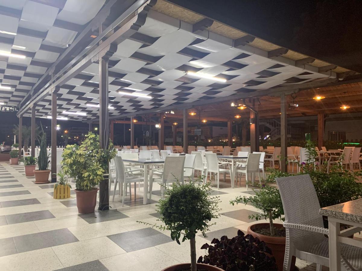 ホテル Center Park Velipojë エクステリア 写真