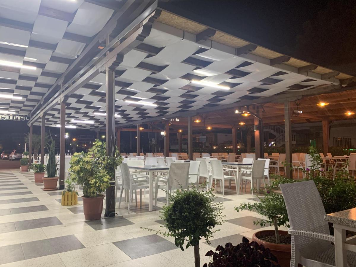 ホテル Center Park Velipojë エクステリア 写真