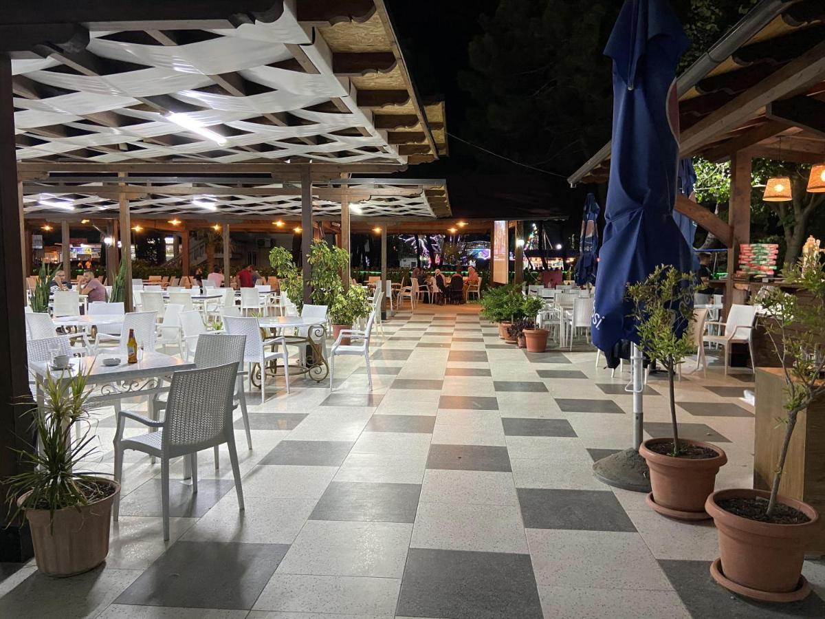 ホテル Center Park Velipojë エクステリア 写真