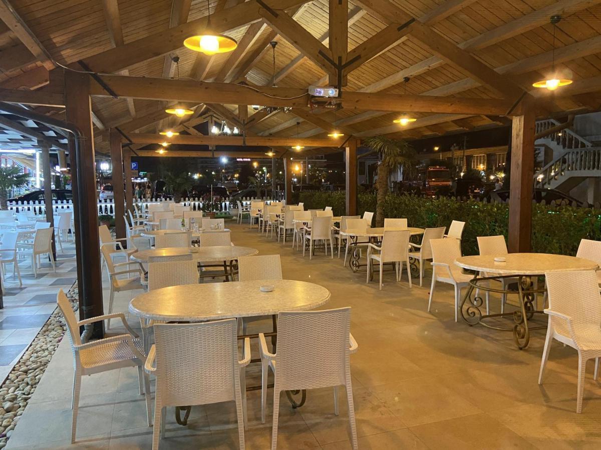 ホテル Center Park Velipojë エクステリア 写真