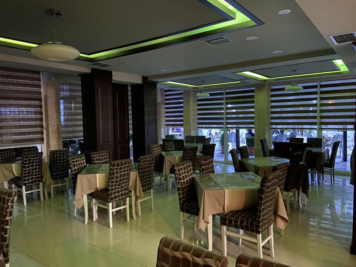 ホテル Center Park Velipojë エクステリア 写真