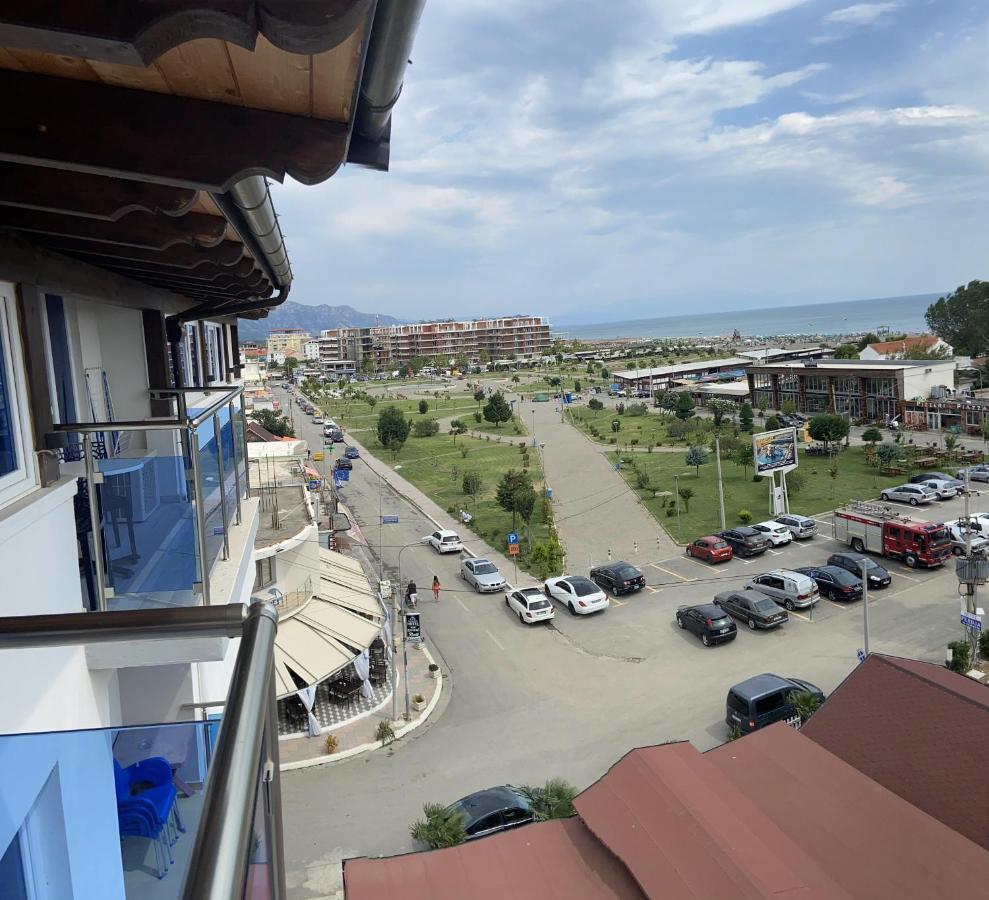 ホテル Center Park Velipojë エクステリア 写真